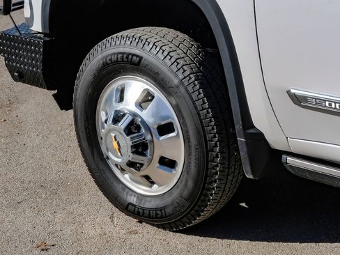 Used 2025 Chevrolet Silverado 3500 High Country w/ High Country Premium Package image 62