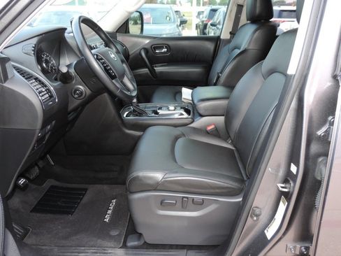 Used 2022 Nissan Armada SV w/ SV Appearance Package RWD image 19