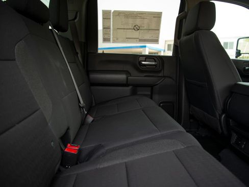 New 2026 Chevrolet Silverado 2500 Custom w/ Custom Value Package AWD/4WD image 15