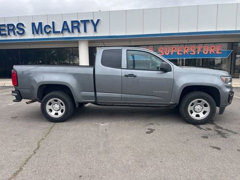 Used 2022 Chevrolet Colorado W/T w/ WT Convenience Package image 2