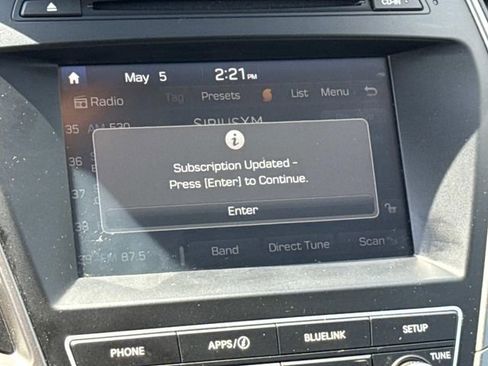Used 2017 Hyundai Santa Fe Sport FWD image 19