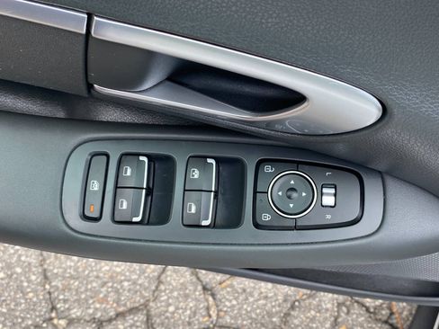 Used 2021 Hyundai Sonata SE w/ Winter Weather Package FWD image 15