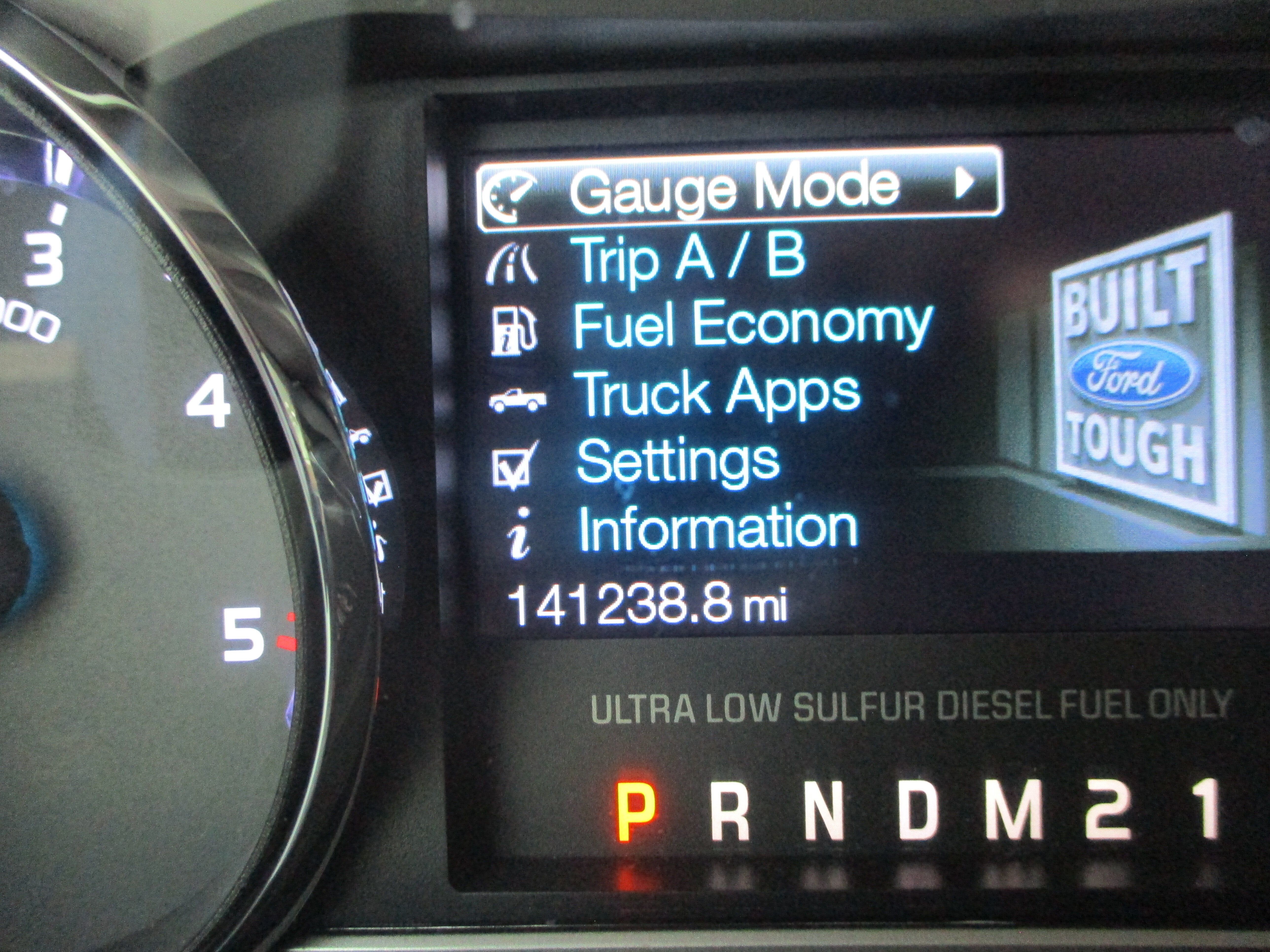 Used 2015 Ford F250 Lariat w/ Lariat Ultimate Package AWD/4WD image 23