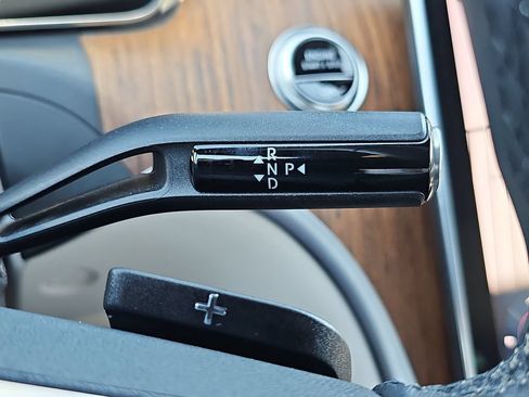 Used 2023 Mercedes-Benz C 300 Sedan image 16