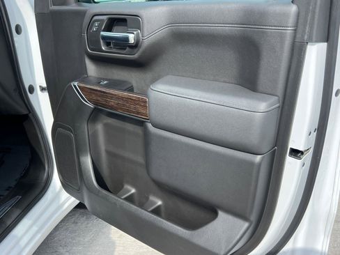 Used 2022 GMC Sierra 1500 SLE RWD image 14