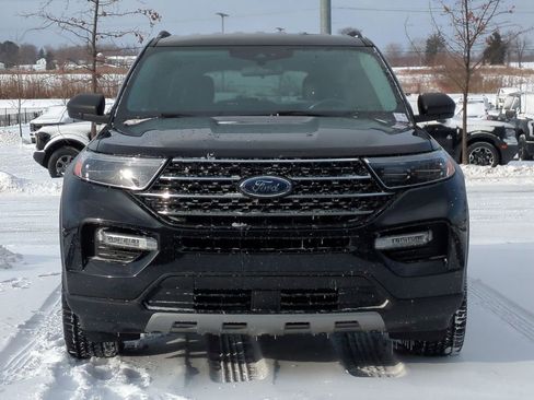 Certified 2021 Ford Explorer XLT w/ Equipment Group 202A image 12