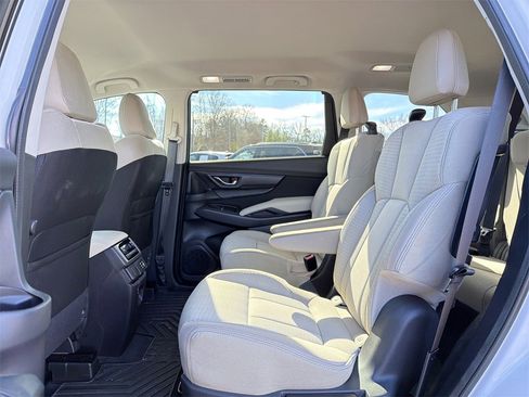 Used 2025 Subaru Ascent Premium w/ Premium Package image 12