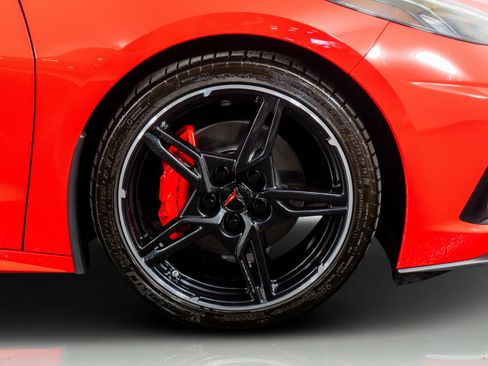 Used 2023 Chevrolet Corvette Stingray Preferred Conv w/ 2LT image 9