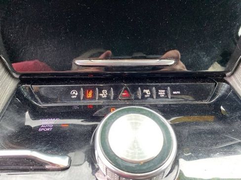 Used 2022 Jeep Wagoneer Series II AWD/4WD image 25