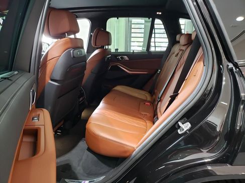 New 2026 BMW X5 M60i image 10