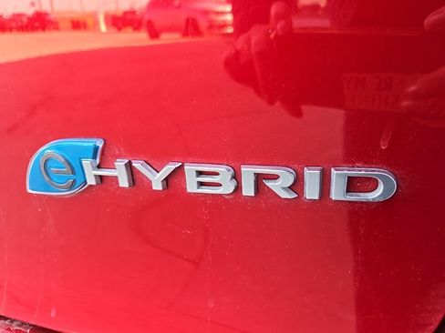 Used 2024 Chrysler Pacifica Pinnacle image 23