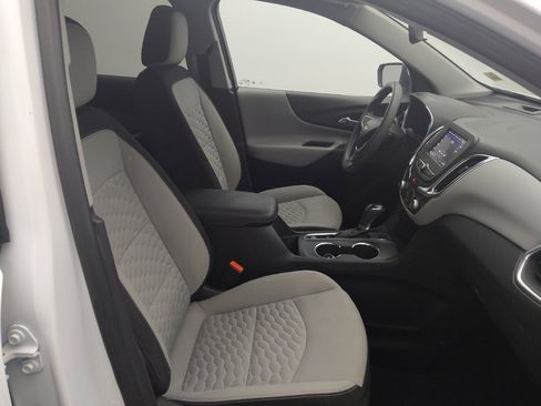 Used 2021 Chevrolet Equinox LT image 21
