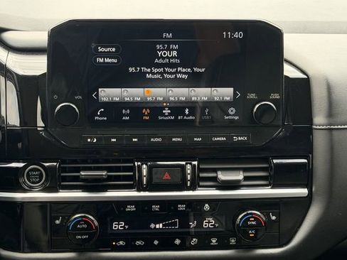 Used 2023 Nissan Pathfinder SL w/ Lighting Package (N92) image 15