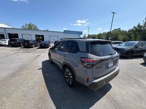 Used 2026 Subaru Forester Touring AWD/4WD image 4