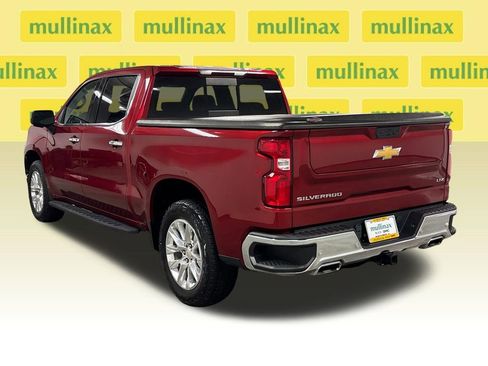 Used 2021 Chevrolet Silverado 1500 LTZ w/ Z71 Off-Road Package AWD/4WD image 18