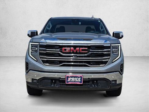 Used 2025 GMC Sierra 1500 SLT RWD image 2