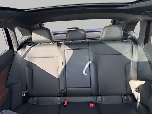 Used 2022 Volkswagen ID.4 Pro S image 22