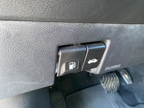 Used 2020 Nissan Kicks SR w/ SR Premium Package image 15