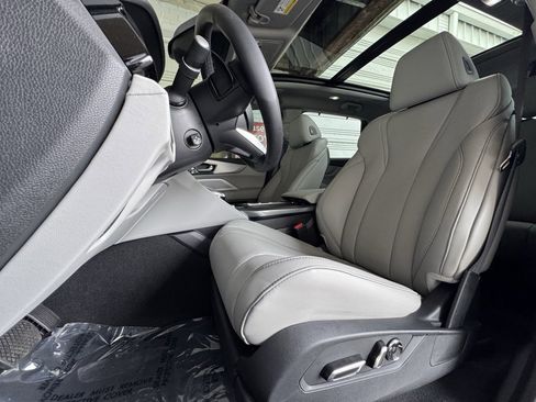 Used 2025 Acura MDX w/ Technology Package image 13