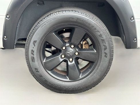 Used 2018 RAM 1500 Express RWD image 28