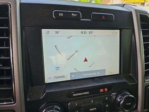 Used 2021 Ford F250 Lariat w/ Chrome Package image 19