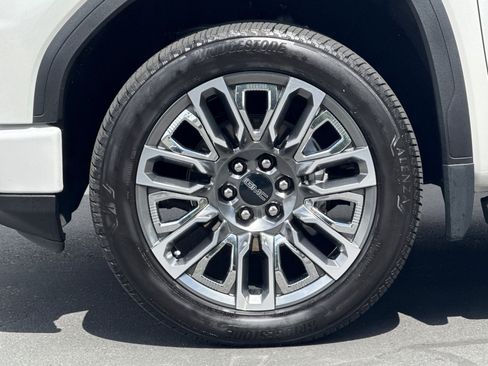 Used 2024 GMC Sierra 1500 Denali Ultimate AWD/4WD image 36