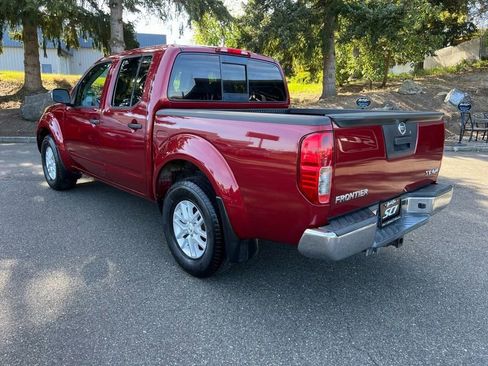 Used 2019 Nissan Frontier SV image 3