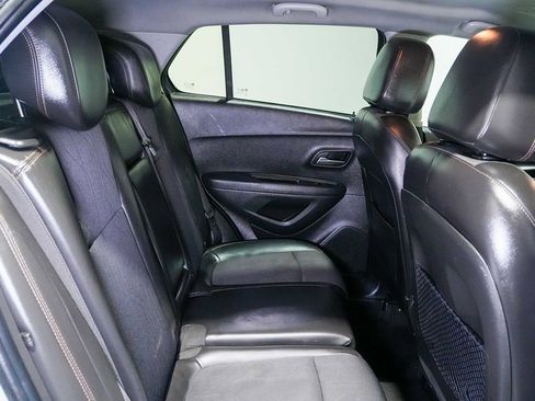 Used 2018 Chevrolet Trax LT w/ LT Convenience Package FWD image 22