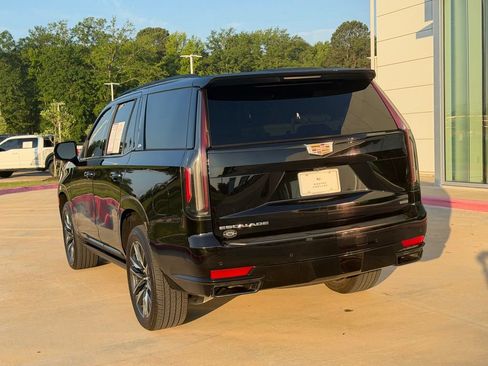 Used 2024 Cadillac Escalade Sport Platinum w/ LPO, Floor Liner Package AWD/4WD image 3