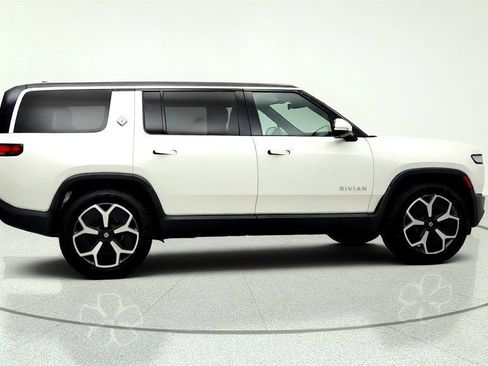 Used 2024 Rivian R1S Adventure AWD/4WD image 4