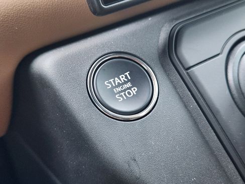 New 2026 Land Rover Defender 110 X-Dynamic SE image 19