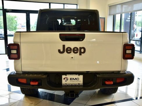 Used 2026 Jeep Gladiator Rubicon AWD/4WD image 5