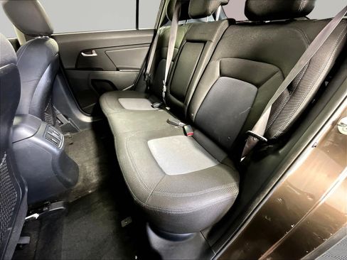 Used 2014 Kia Sportage LX FWD image 19