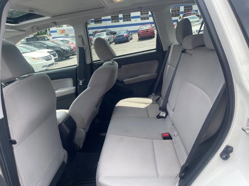 Used 2015 Subaru Forester 2.5i Premium w/ All-Weather Package AWD/4WD image 19