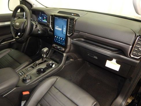 New 2025 Ford Ranger Lariat w/ FX4 Off-Road Package image 19