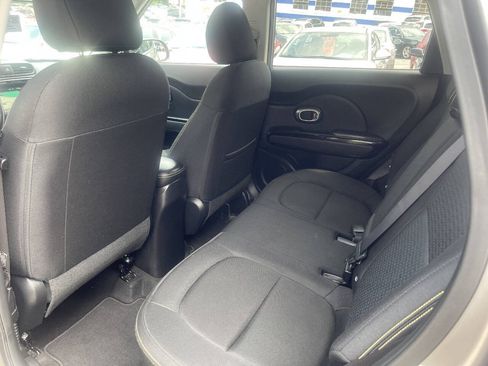 Used 2016 Kia Soul + w/ Audio Package FWD image 18