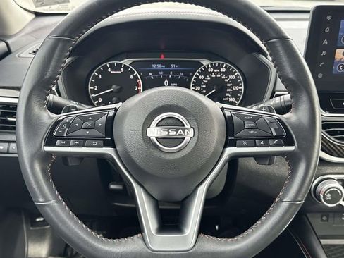 Used 2023 Nissan Altima 2.5 SR w/ SR Premium Package image 23