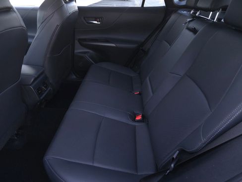 Used 2024 Toyota Venza Limited AWD/4WD image 11