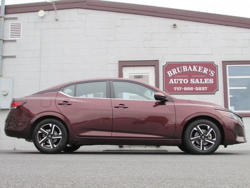 Used 2025 Nissan Sentra SV image 6