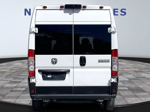 Used 2023 RAM ProMaster 2500 FWD image 5