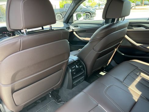 Used 2023 BMW M550i xDrive w/ Executive Package image 20