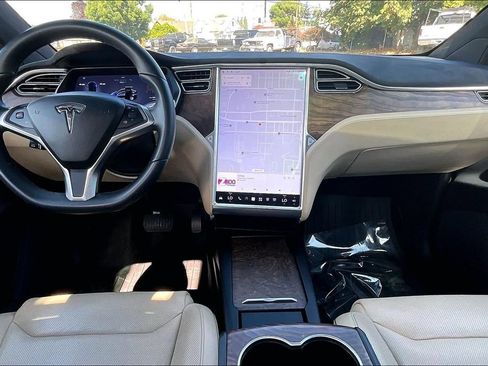 Used 2016 Tesla Model X 90D AWD/4WD image 16