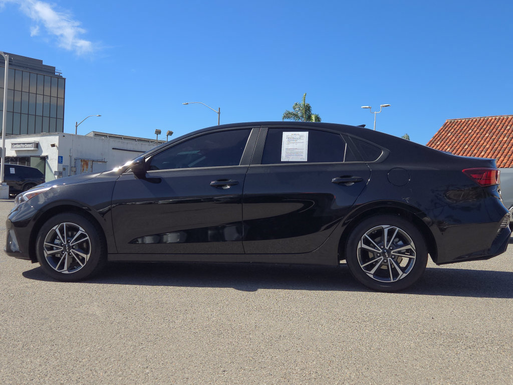 Used 2023 Kia Forte LXS FWD image 9