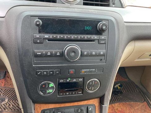 Used 2009 Buick Enclave CXL w/ Driver Confidence Package image 36