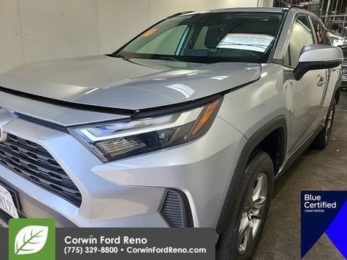 Used 2024 Toyota RAV4 LE AWD/4WD image 4