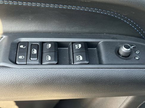 New 2025 Jeep Compass Limited w/ Sun & Sound Group AWD/4WD image 20