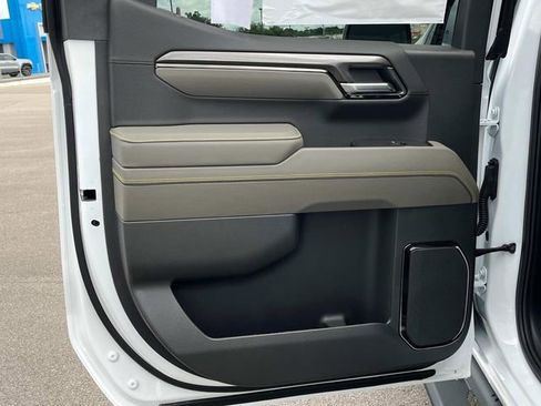 New 2025 Chevrolet Silverado 1500 ZR2 w/ Technology Package image 18