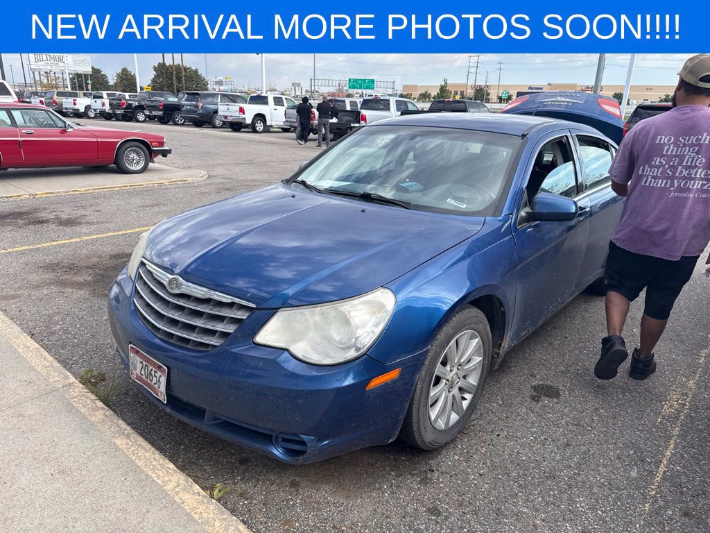 Used 2010 Chrysler Sebring Limited FWD image 3