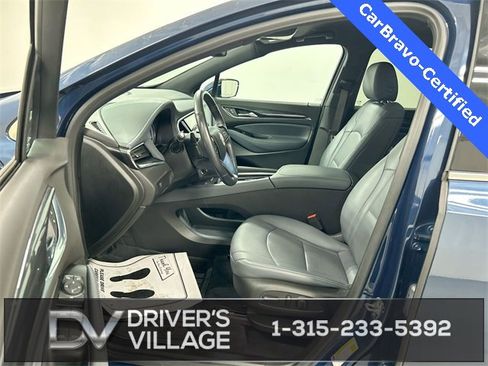 Certified 2024 Buick Enclave Essence image 9