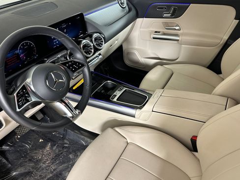 Used 2026 Mercedes-Benz GLA 250 image 9
